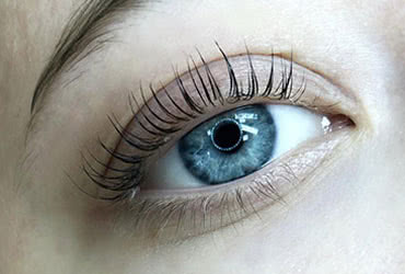 Ламинирование ресниц и бровей